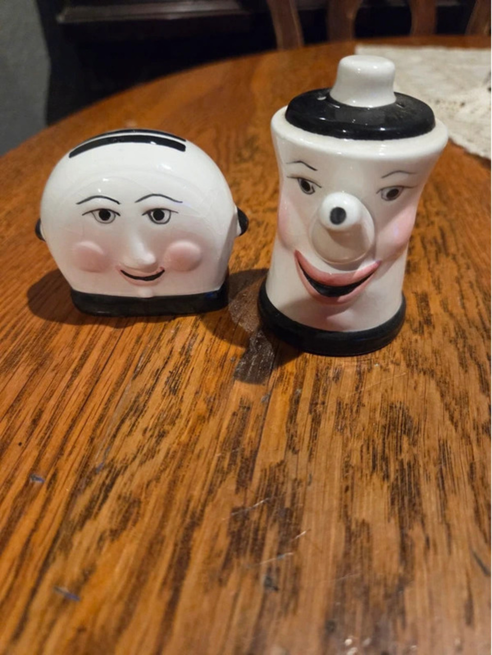 1990s Clay Art anthropomorphic toaster & coffee pot ceramic salt& pepper shaker